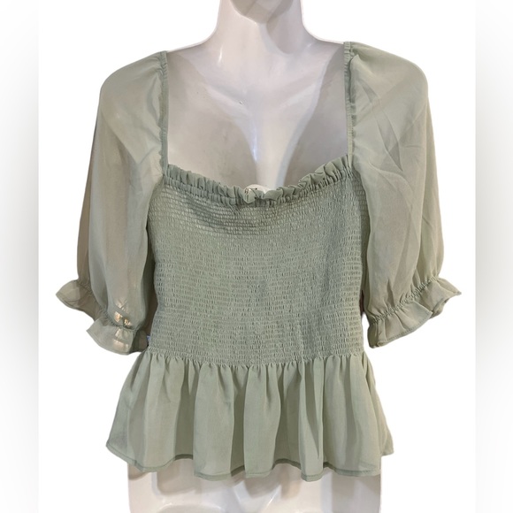 NWT RD Style Crop Top - Picture 2 of 4